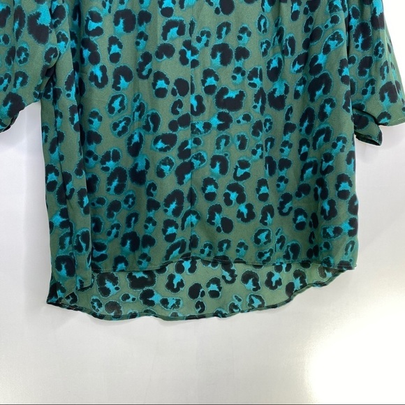 Ava & Viv New w/o tags Emerald Animal Print top - Picture 4 of 10